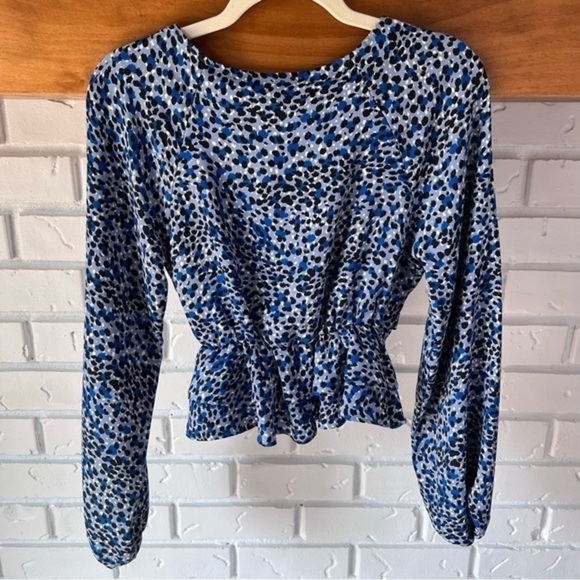 Express Leopard Print Twist Front Tiered Ruffle Peplum Top, Blue, Size XS - Picture 8 of 14